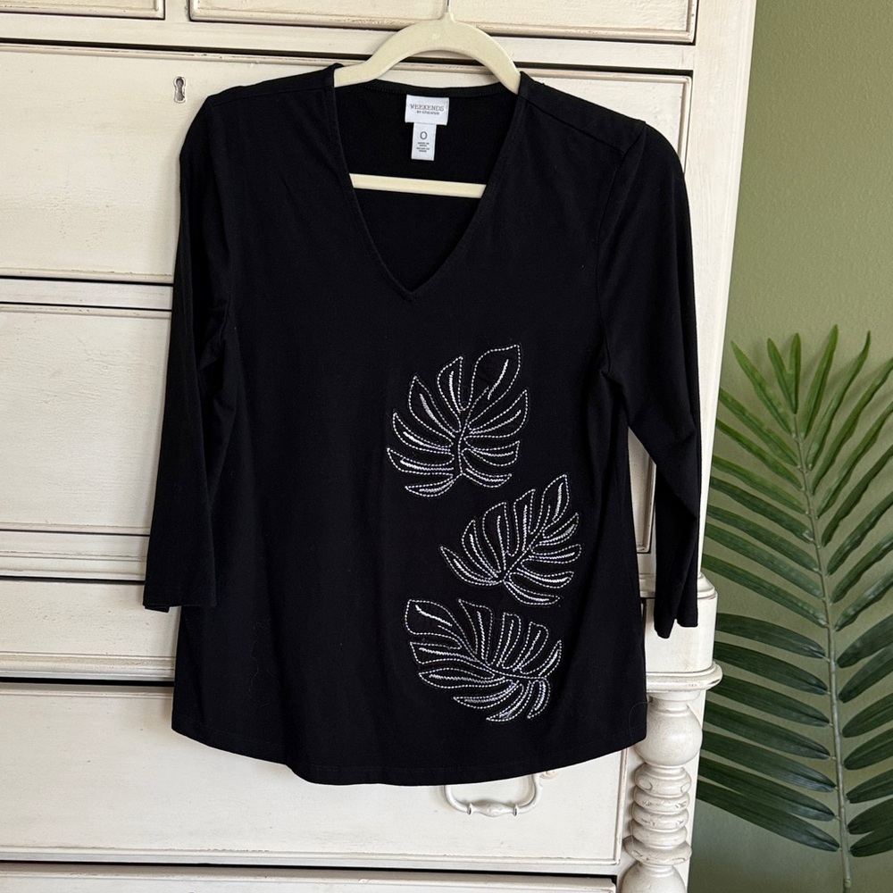 Chico's Black Long Sleeve Top with Leaf Design size 0